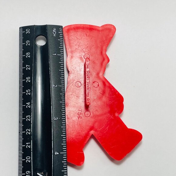 1983 Hallmark Red Toy Marching Soldier Cookie Cutter Imprint Vintage Collectible - Picture 6 of 7